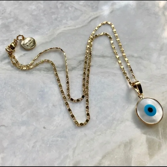 Evil Eye Shell Pendant Necklace - Picture 7 of 11